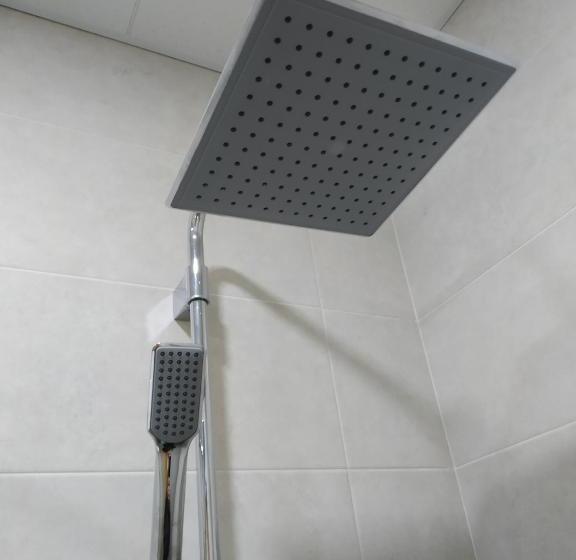 تختخواب و صبحانه Petit Dilijan