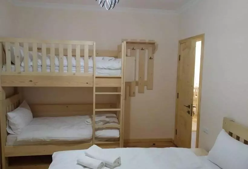 Aamiaismajoitus (B&B) Petit Dilijan