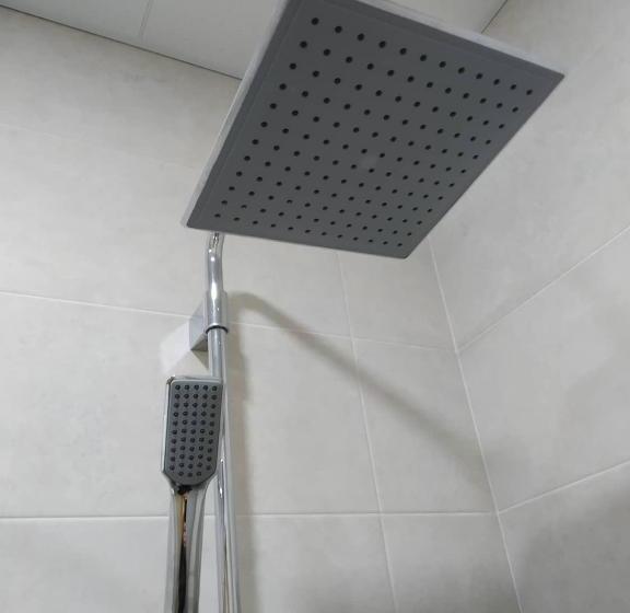 تختخواب و صبحانه Petit Dilijan