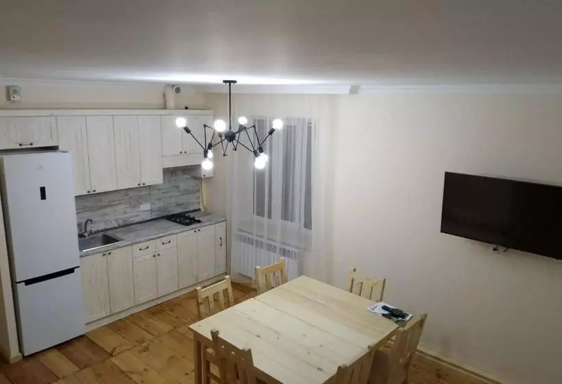 Aamiaismajoitus (B&B) Petit Dilijan