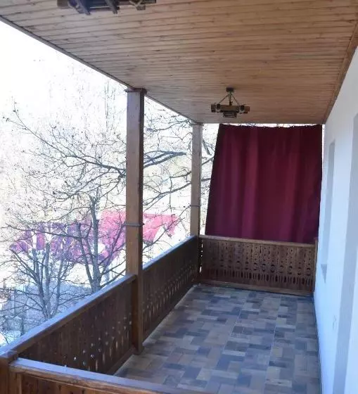 Aamiaismajoitus (B&B) Petit Dilijan