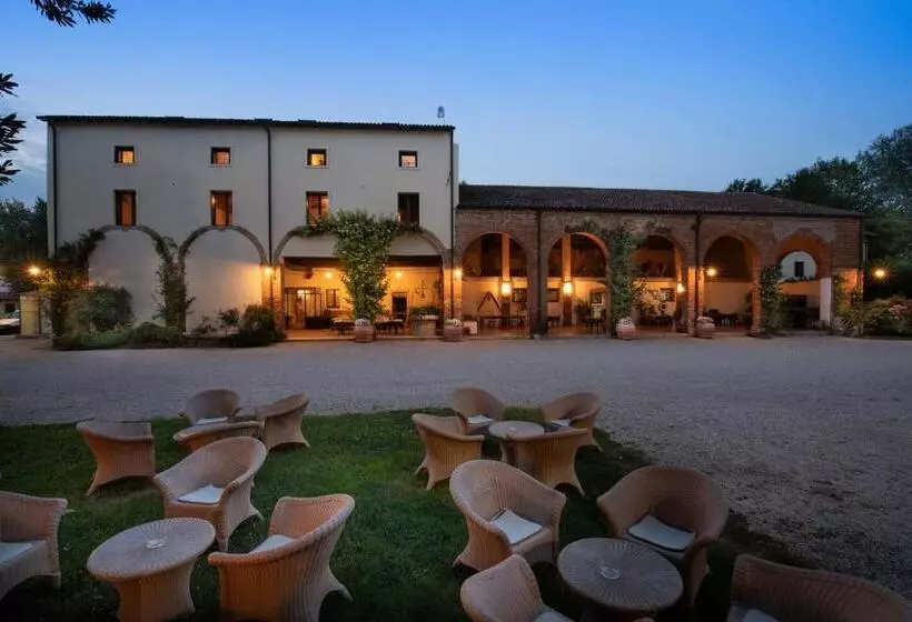 ホテル Agriturismo La Campagnola