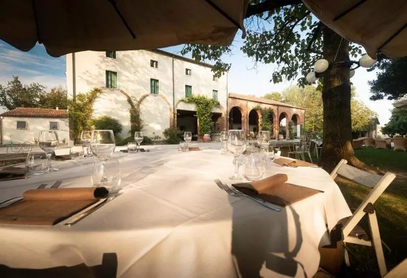 ホテル Agriturismo La Campagnola