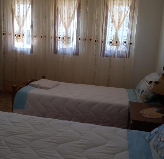 펜션 Guest House Baba Lluka