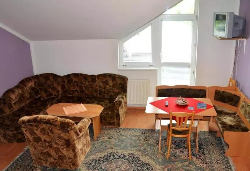 Majatalo Penzion Jantoľák