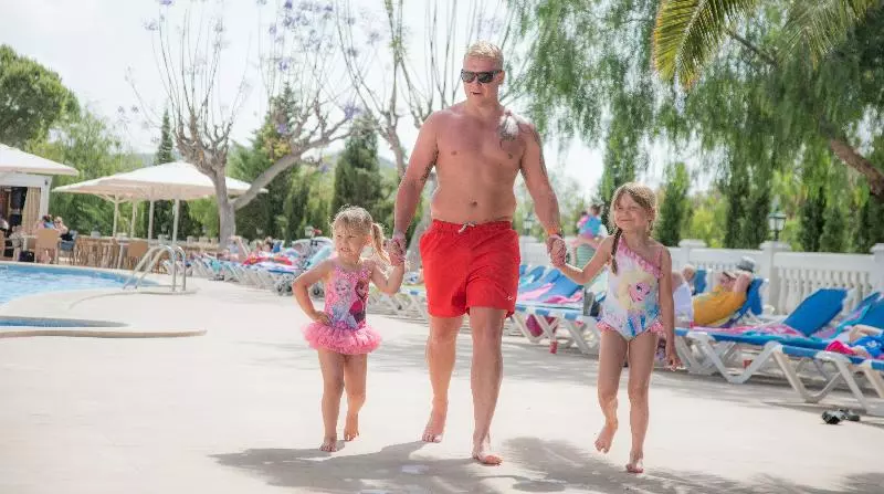 Aparthotel Holiday Center