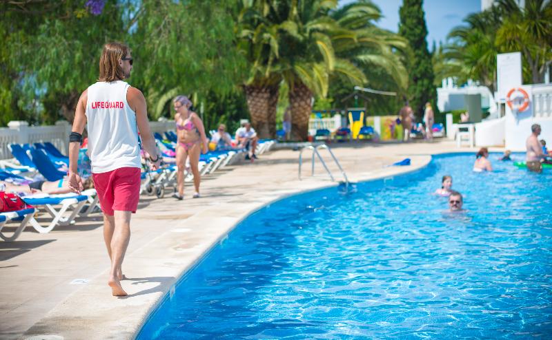 Aparthotel Holiday Center