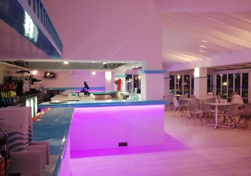 Aparthotel Holiday Center