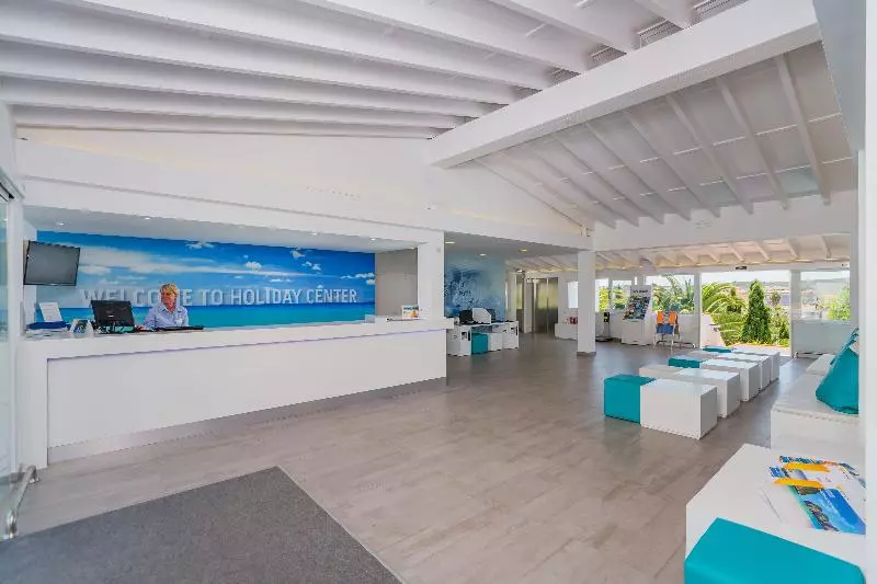 Aparthotel Holiday Center