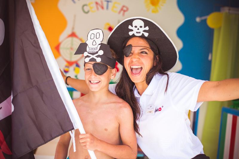 Aparthotel Holiday Center