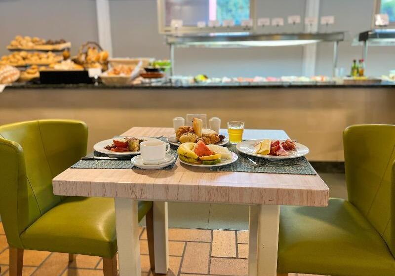 Bungalows Cordial Green Golf