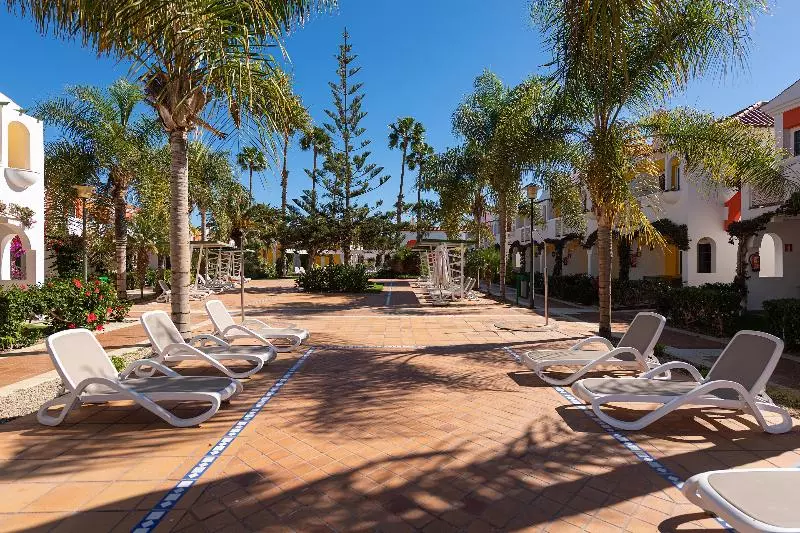 Bungalows Cordial Green Golf