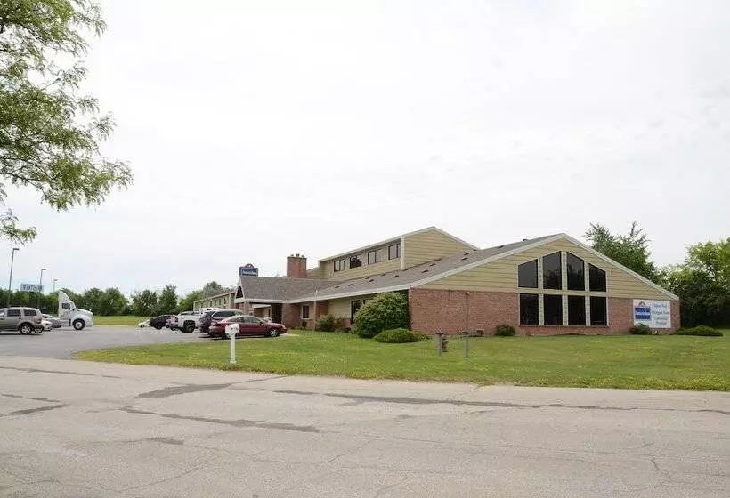 هتل Americinn By Wyndham West Burlington