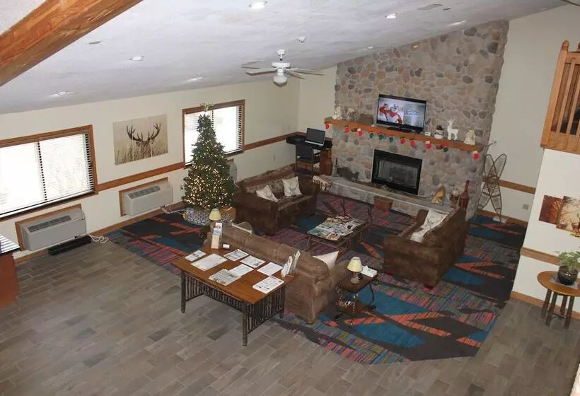 هتل Americinn By Wyndham West Burlington