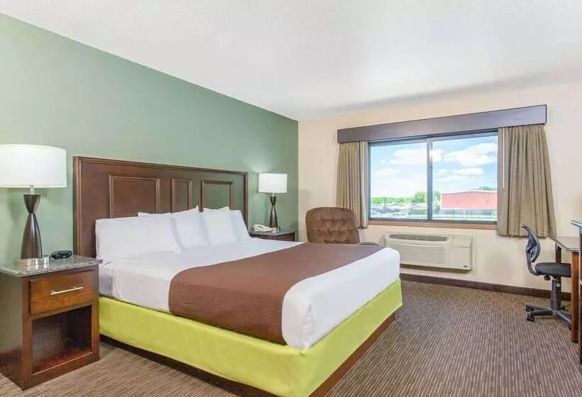 בית מלון כפרי Americinn By Wyndham West Salem