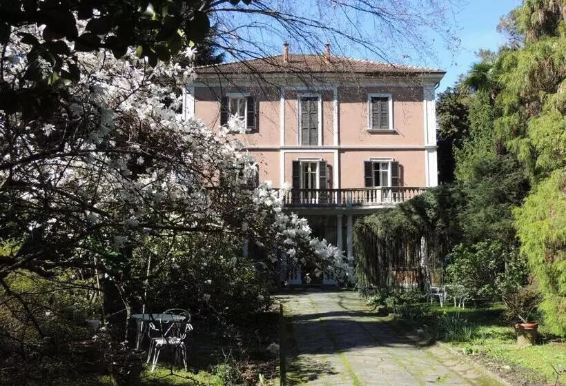 Отель B&b Villa Margherita