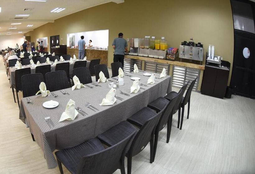 Szálloda El Cid Castilla Beach