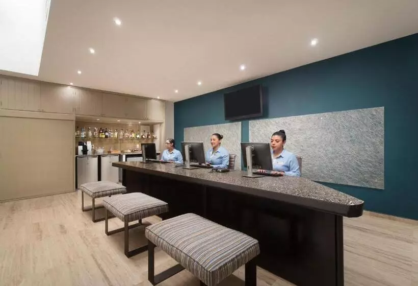 호텔 El Cid Castilla Beach