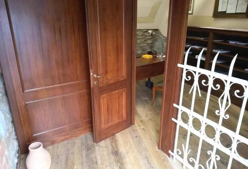 Отель Excalibur