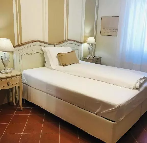 Отель Hôtel Barbabuc