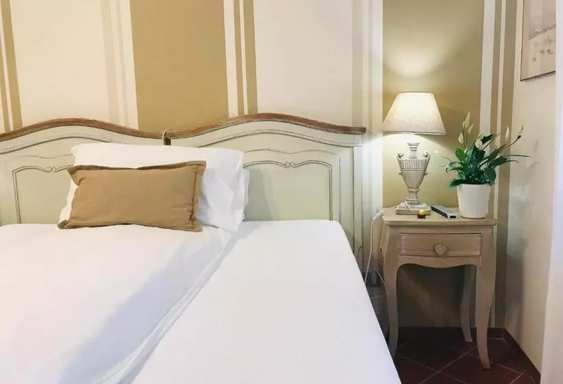 Отель Hôtel Barbabuc