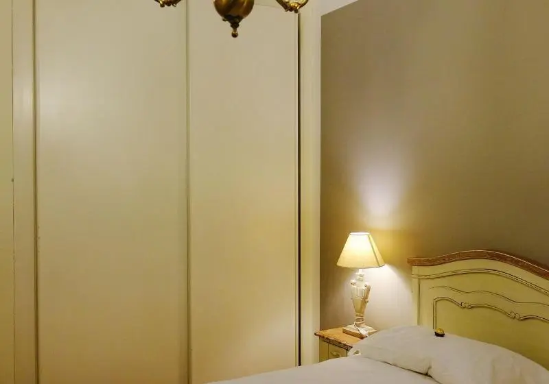 ホテル Hôtel Barbabuc