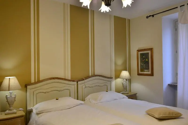 ホテル Hôtel Barbabuc