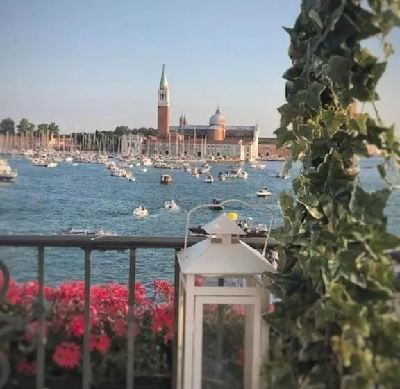 هتل Locanda Vivaldi