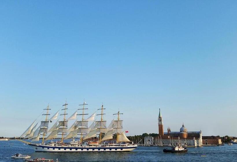 هتل Locanda Vivaldi