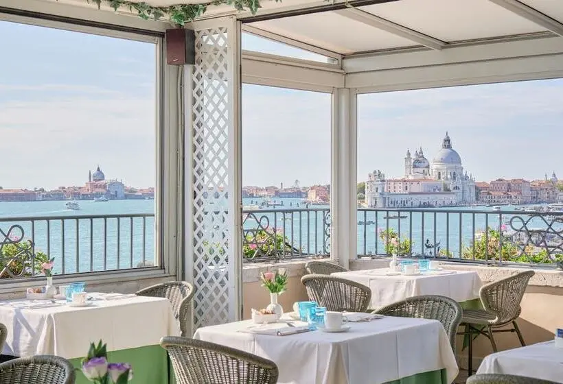هتل Locanda Vivaldi