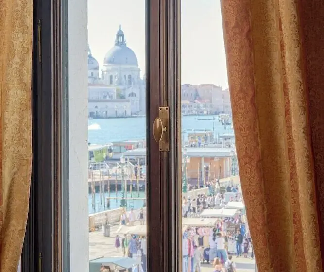 هتل Locanda Vivaldi