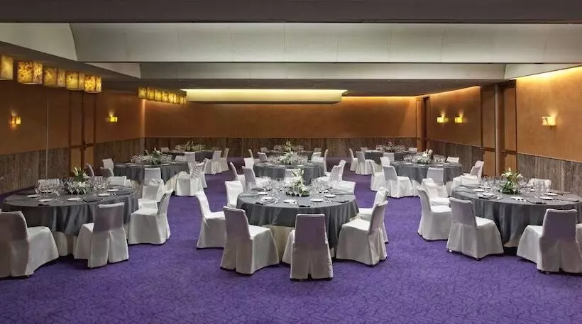 酒店 Meliá Bilbao