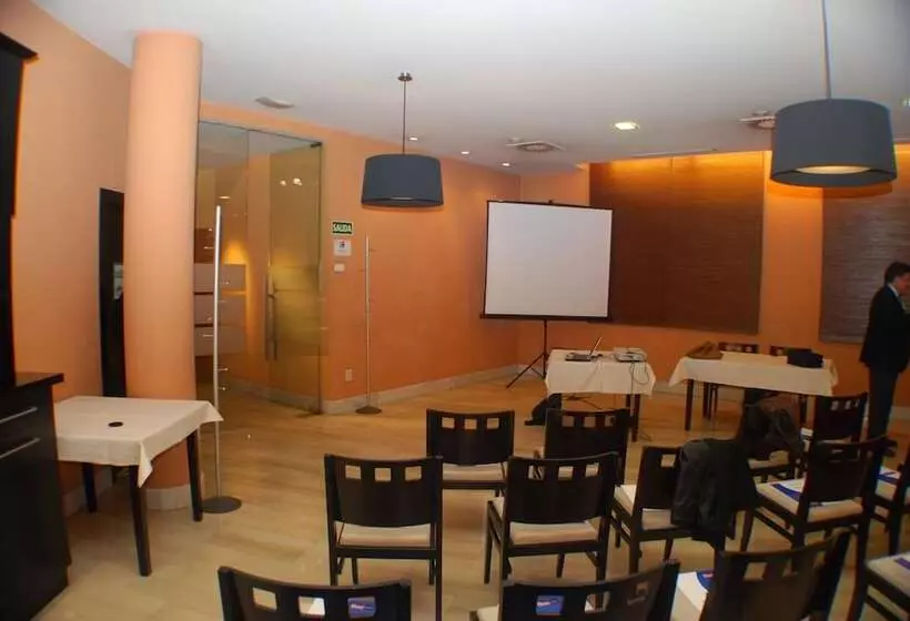 酒店 Mieres Del Camino