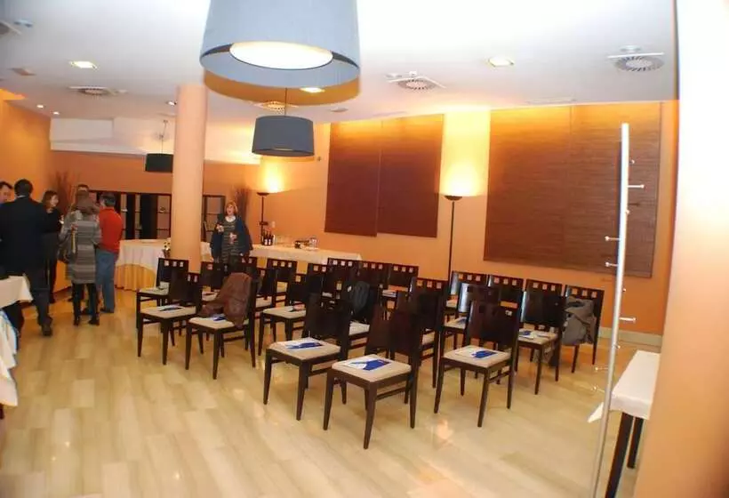 酒店 Mieres Del Camino