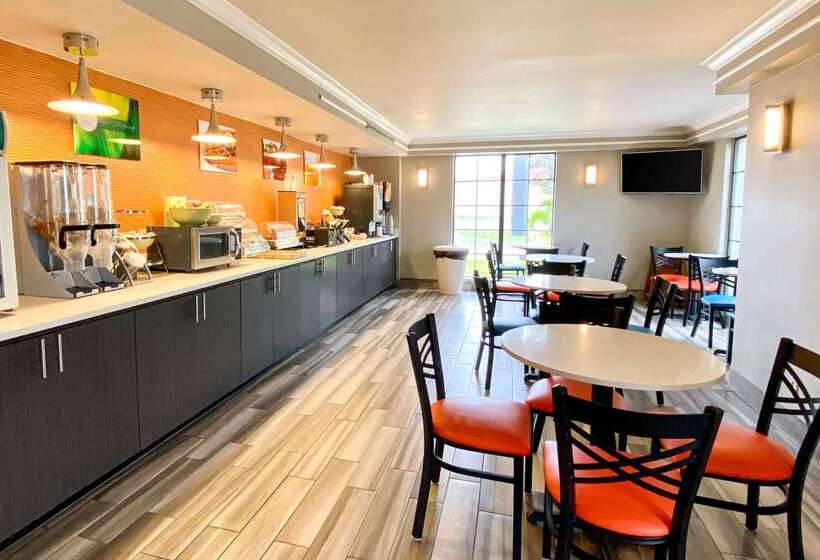 هتل Quality Inn Harlingen