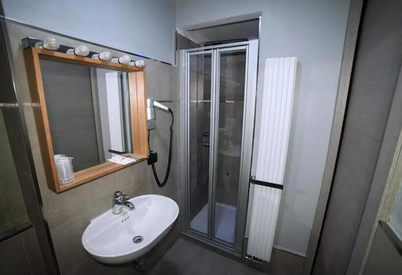 酒店 Rinaldo Apartments