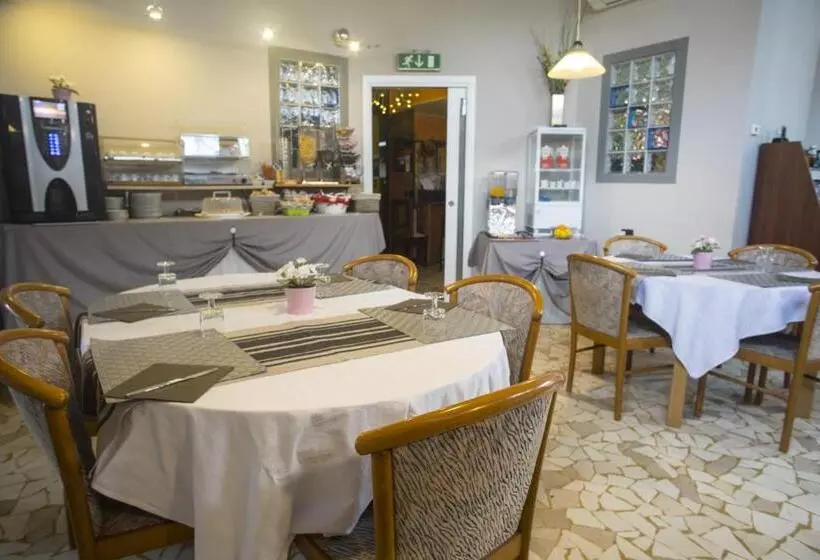 酒店 Rinaldo Apartments