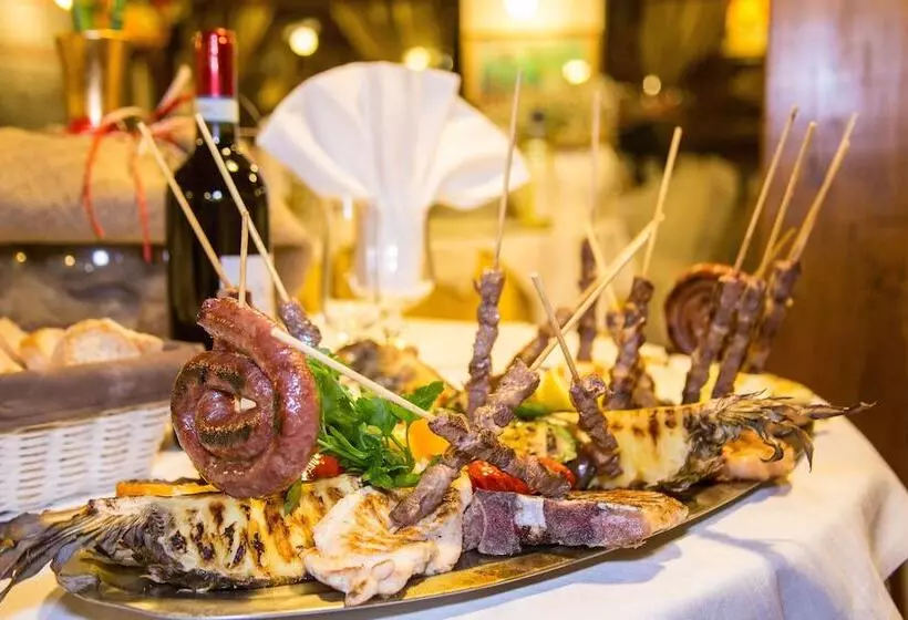 酒店 Ristorante La Perla