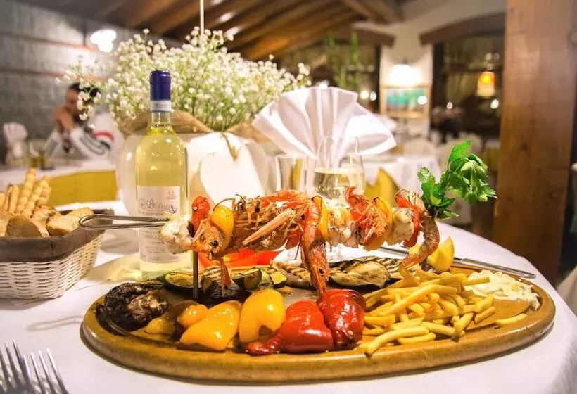 酒店 Ristorante La Perla