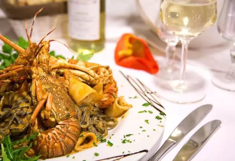 酒店 Ristorante La Perla