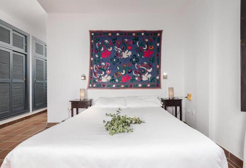 فندق ريفى Cerro De Hijar