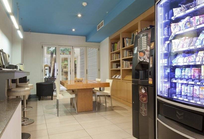 هتل Sagrada Familia