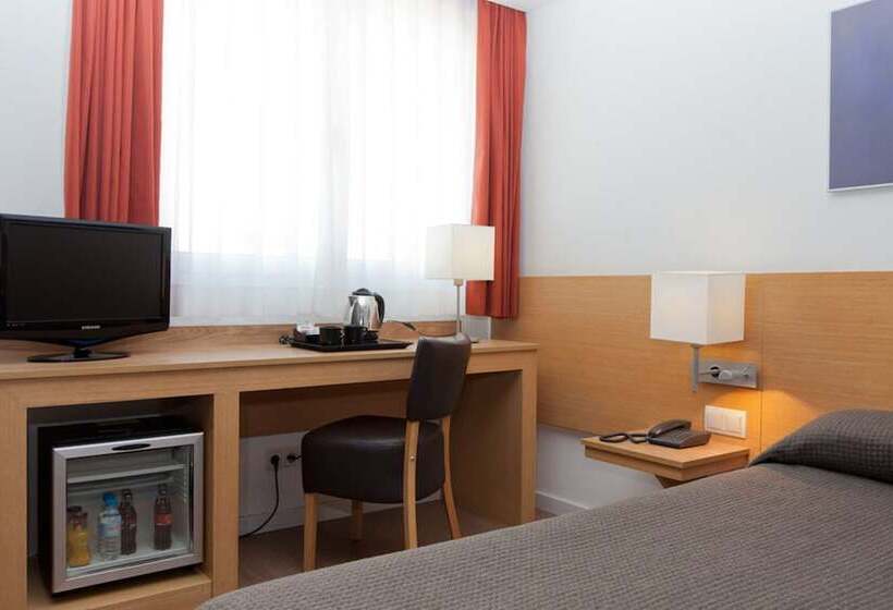 هتل Sagrada Familia