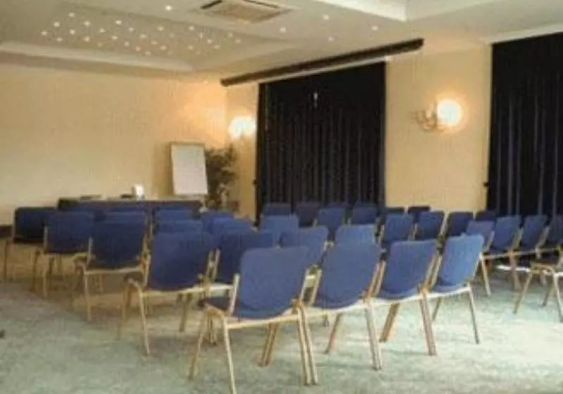 ホテル Summit Roma