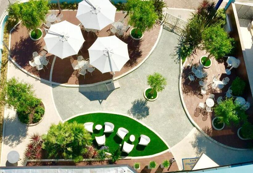 Отель Continental