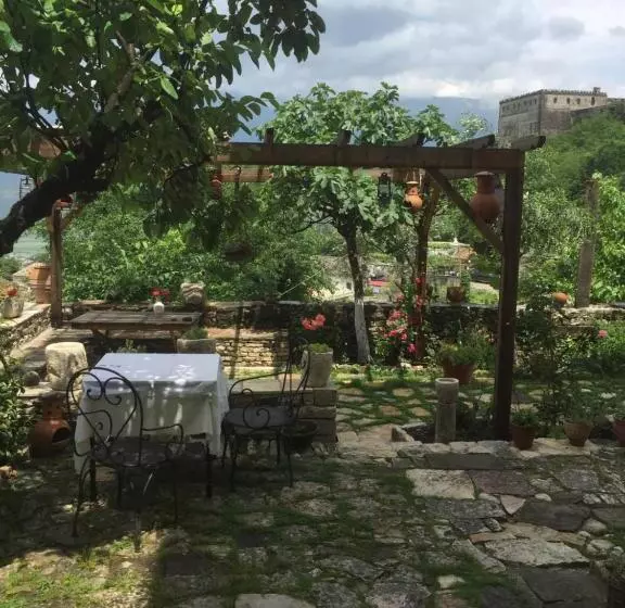 ペンション Konaku Guest House