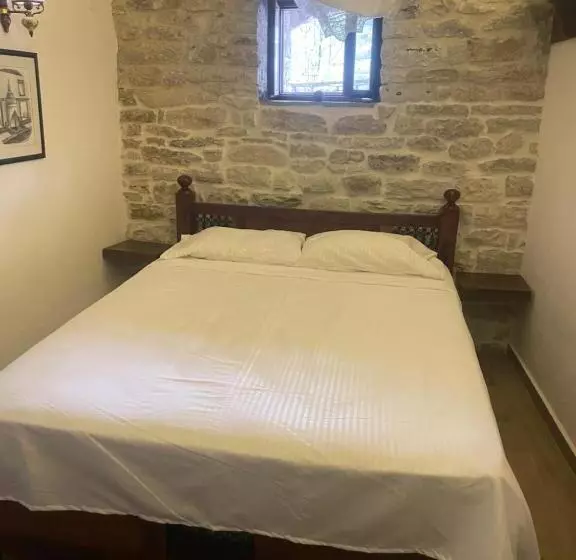 ペンション Konaku Guest House