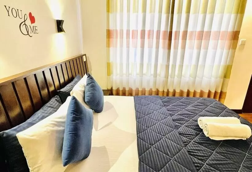 هتل Cozy Sea View Inn
