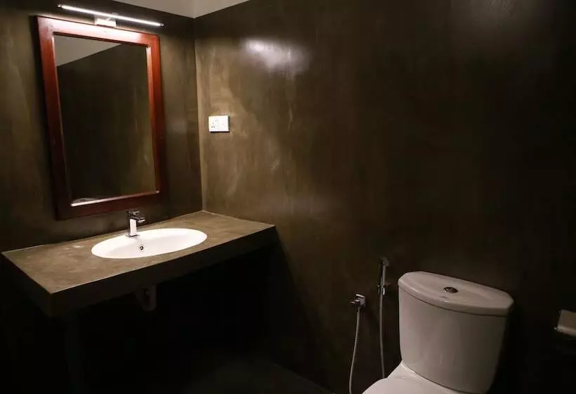 هتل Cozy Sea View Inn