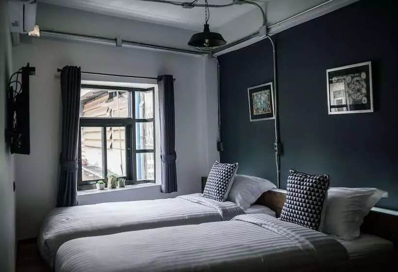 هتل Chernchan Hostel
